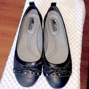 NWOT : Cliffs by white mountain black flats